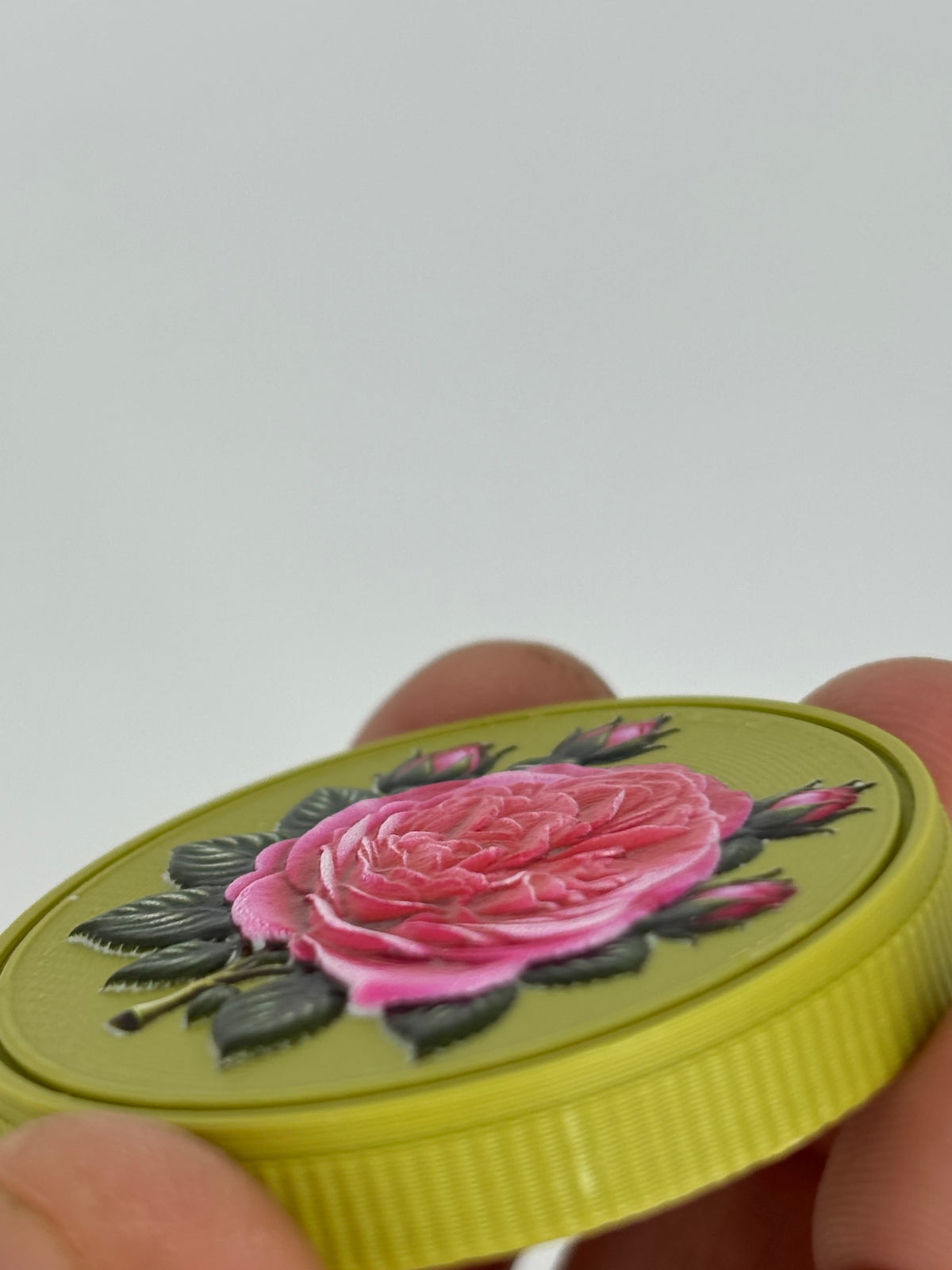 Roses Magnet (Free give away for pre-order rose customers over $100 ONLY)