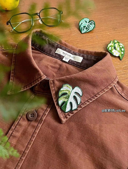 Monstera Brooch by ListLee@BC Warehouse